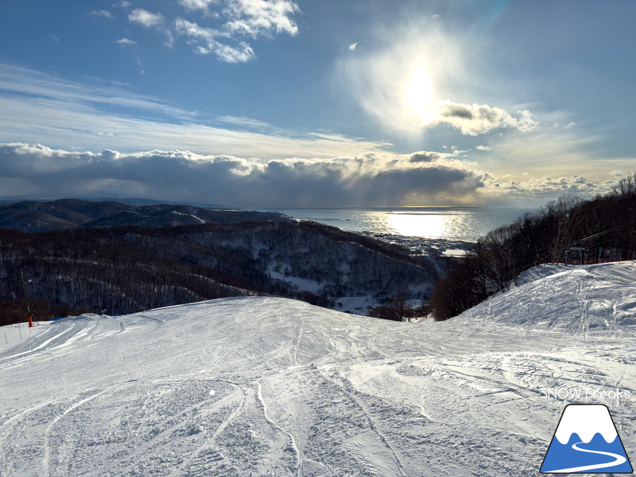 小平町望洋台スキー場｜晴れた日の午後。夕景を眺めながら、まったり滑るのが最高なローカルゲレンデ。